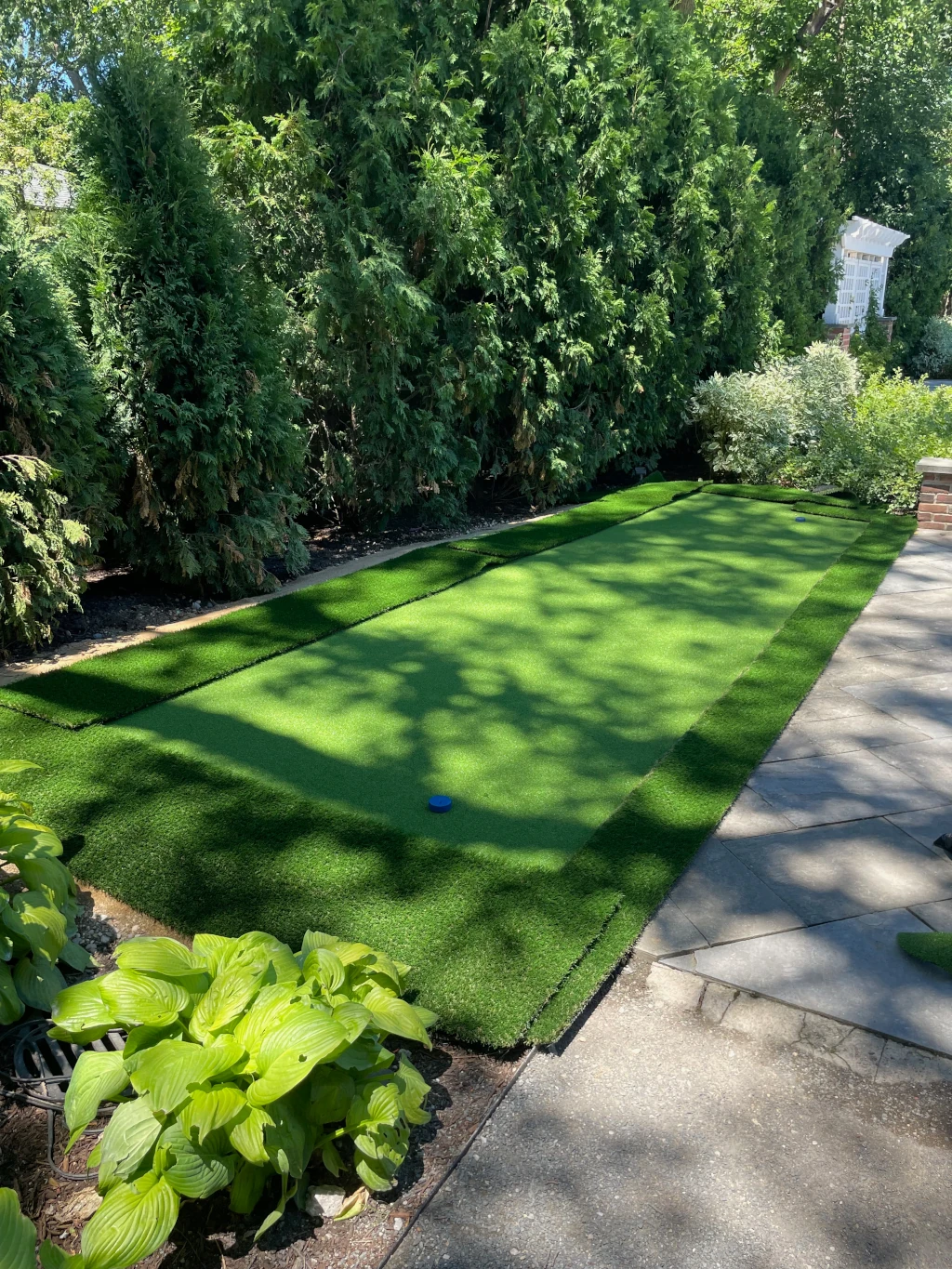 Installing the putting green sublayer