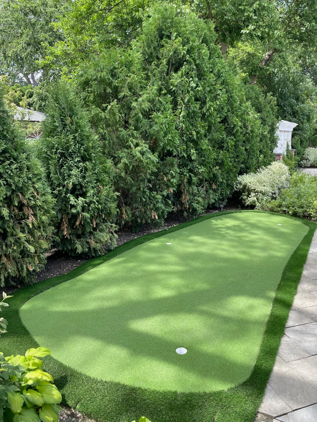 Chestnut custom putting green