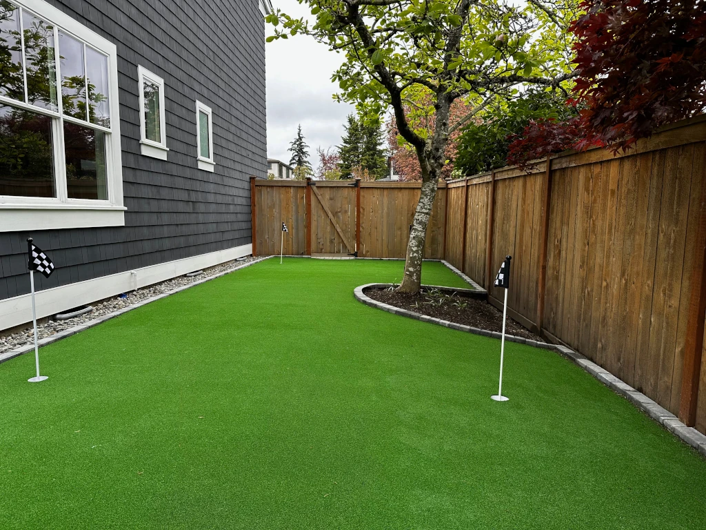 Crowder custom putting green