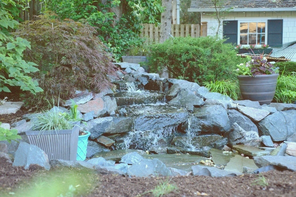 winnetka custom waterfall